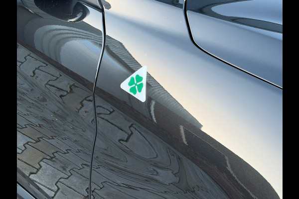 Alfa Romeo Giulia 2.0T Super | Leder | Pano | Camera | Stoel en stuurverwarming | Volledig onderhouden