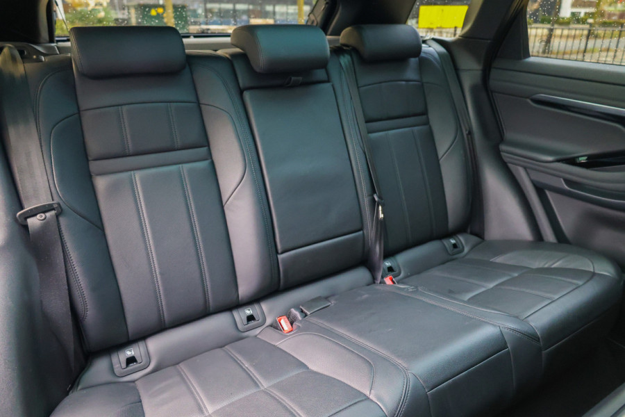Land Rover Range Rover Evoque 1.5 P300e AWD SE | PANO | MEMORY | MERIDIAN | CAMERA | DODEHOEK |