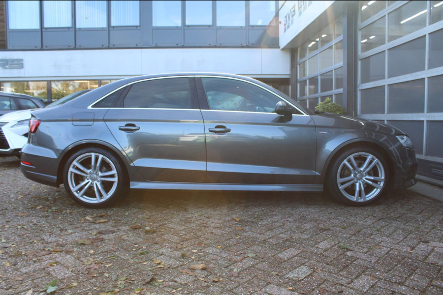 Audi A3 Limousine 1.5 TFSI CoD Sport S Line Edition