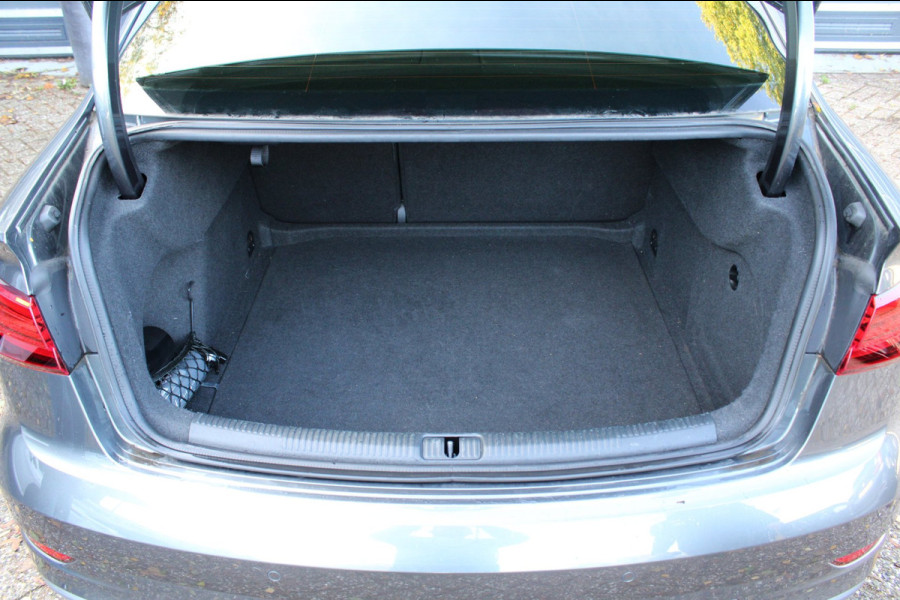 Audi A3 Limousine 1.5 TFSI CoD Sport S Line Edition