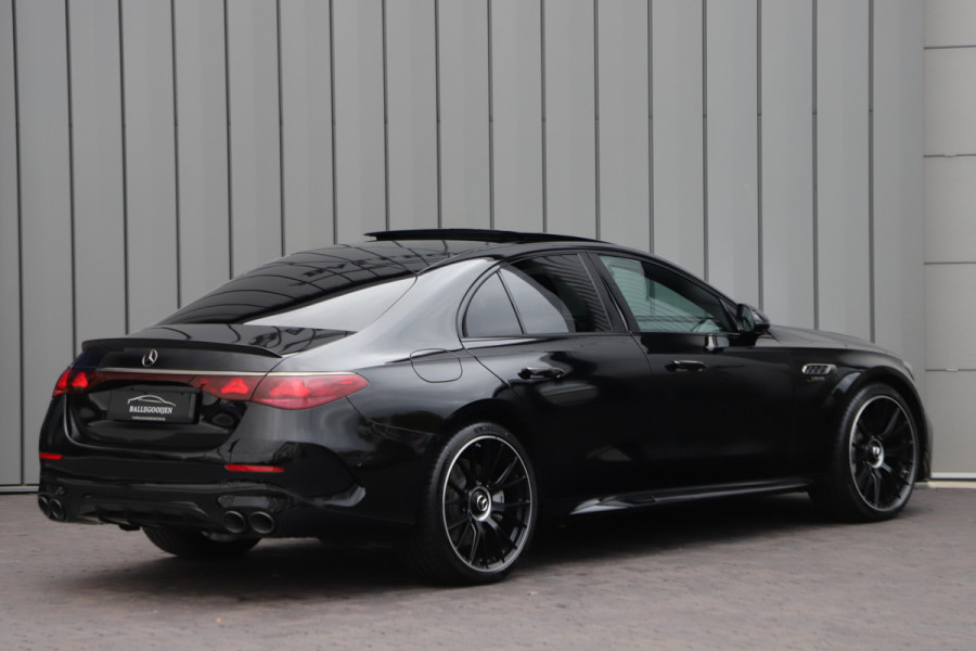 Mercedes-Benz E-Klasse AMG 53 4MATIC+ | Hyperscreen | Head-up | Massage | Achterasbesturing | Burmester 4D | Keyless-go | Distronic+ | Pano | Digital-l