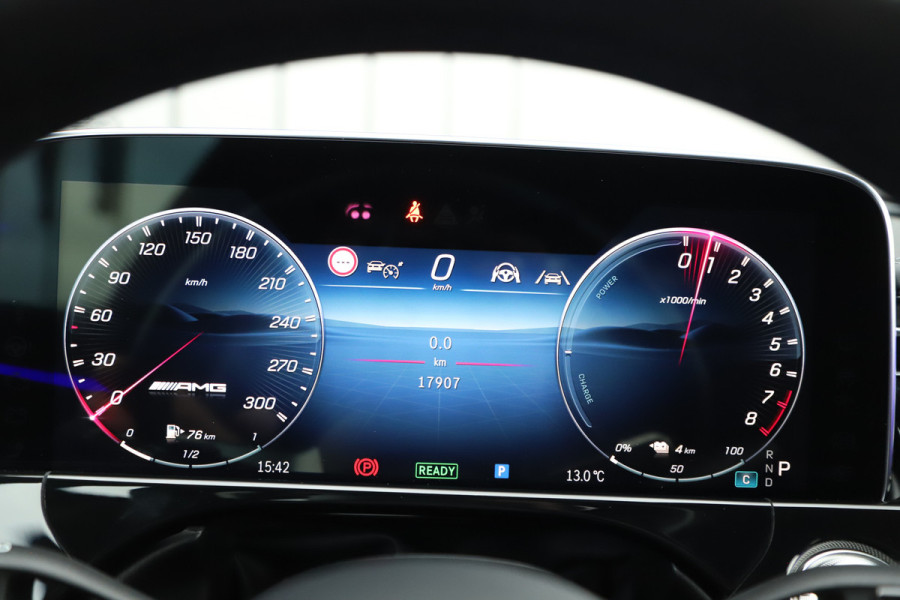 Mercedes-Benz E-Klasse AMG 53 4MATIC+ | Hyperscreen | Head-up | Massage | Achterasbesturing | Burmester 4D | Keyless-go | Distronic+ | Pano | Digital-l
