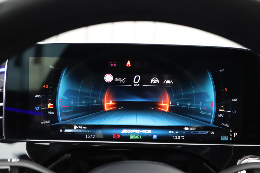 Mercedes-Benz E-Klasse AMG 53 4MATIC+ | Hyperscreen | Head-up | Massage | Achterasbesturing | Burmester 4D | Keyless-go | Distronic+ | Pano | Digital-l