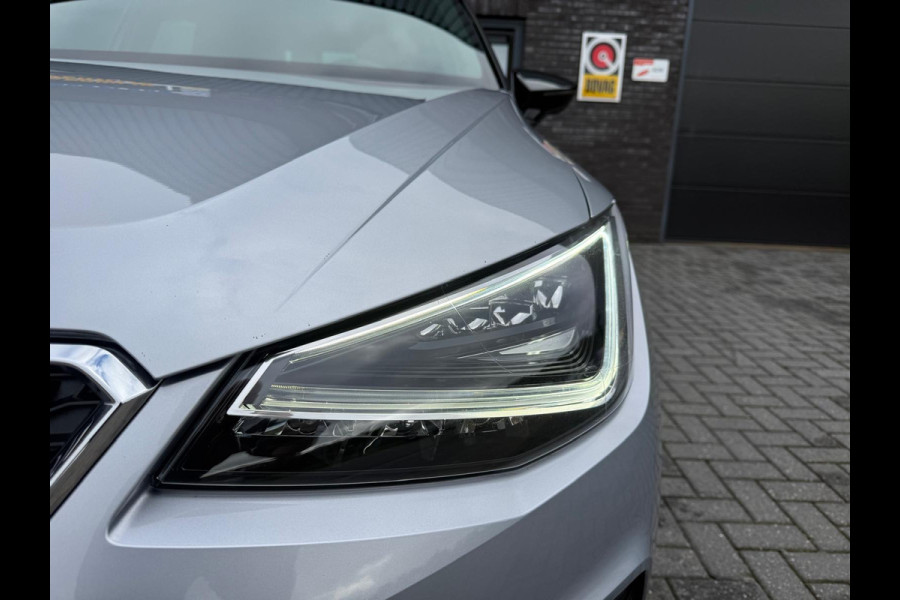 Seat Arona 1.0 TSI Xcellence Business Intense | LED | LAGE KM | ACC | CLIMA | CAMERA | CARPLAY | TREKHAAK |