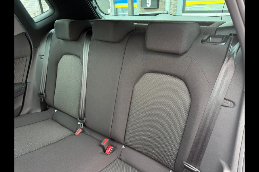 Seat Arona 1.0 TSI Xcellence Business Intense | LED | LAGE KM | ACC | CLIMA | CAMERA | CARPLAY | TREKHAAK |