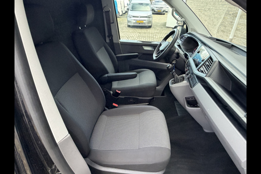 Volkswagen Transporter 2.0 TDI 110PK Euro 6 L2H1 Comfortline CarPlay/Cruise Control/Navigatie