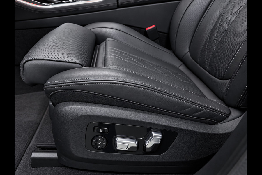 BMW X5 XDrive50e PERFORMANCE 22'' PANO/STOEL-M+KOELING/LEDER/CAM/H-KARDON///