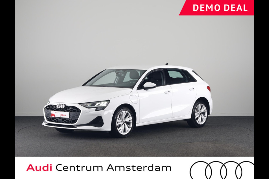 Audi A3 Sportback 40 TFSI e Pro Line 204pk | Navigatie via App | Stoelverwarming | Parkeersensoren | 17 inch lichtmetalen velgen | Verlengde garantie |