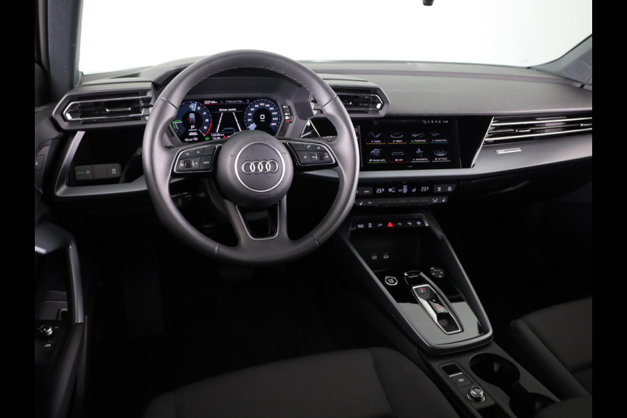 Audi A3 Sportback 40 TFSI e Pro Line 204pk | Navigatie via App | Stoelverwarming | Parkeersensoren | 17 inch lichtmetalen velgen | Verlengde garantie |