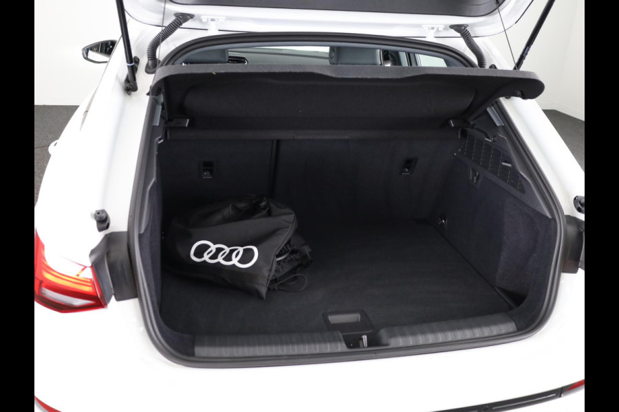 Audi A3 Sportback 40 TFSI e Pro Line 204pk | Navigatie via App | Stoelverwarming | Parkeersensoren | 17 inch lichtmetalen velgen | Verlengde garantie |