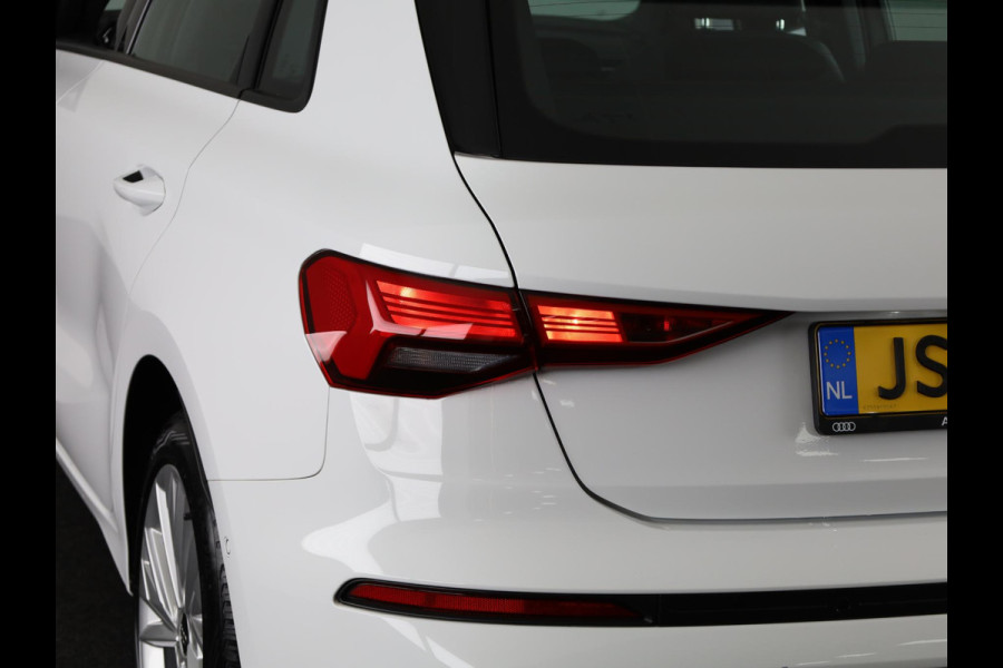 Audi A3 Sportback 40 TFSI e Pro Line 204pk | Navigatie via App | Stoelverwarming | Parkeersensoren | 17 inch lichtmetalen velgen | Verlengde garantie |