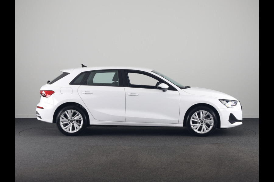 Audi A3 Sportback 40 TFSI e Pro Line 204pk | Navigatie via App | Stoelverwarming | Parkeersensoren | 17 inch lichtmetalen velgen | Verlengde garantie |