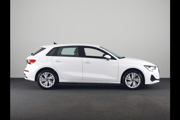 Audi A3 Sportback 40 TFSI e Pro Line 204pk | Navigatie via App | Stoelverwarming | Parkeersensoren | 17 inch lichtmetalen velgen | Verlengde garantie |