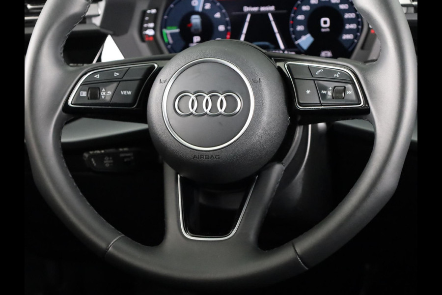 Audi A3 Sportback 40 TFSI e Pro Line 204pk | Navigatie via App | Stoelverwarming | Parkeersensoren | 17 inch lichtmetalen velgen | Verlengde garantie |