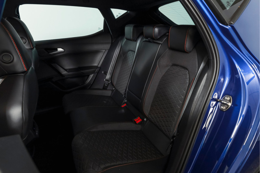 Seat Leon 1.4 TSI eHybrid PHEV FR | Dig. Cockpit | Cruise | Stoel-+Stuurverw. | PDC | Camera | NAV + Carplay / Android | ECC | LM 17" |
