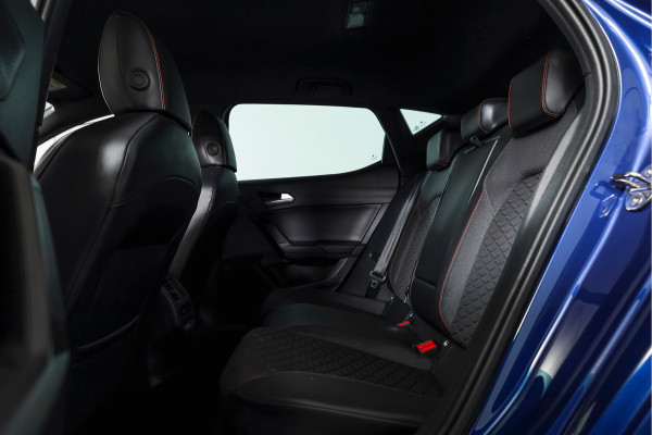 Seat Leon 1.4 TSI eHybrid PHEV FR | Dig. Cockpit | Cruise | Stoel-+Stuurverw. | PDC | Camera | NAV + Carplay / Android | ECC | LM 17" |