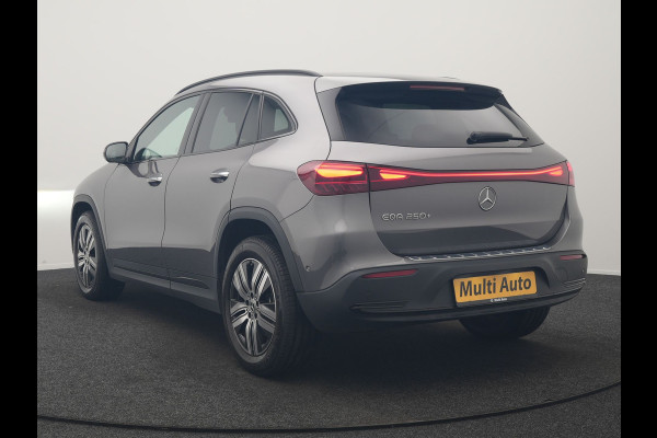 Mercedes-Benz EQA 250+ Business Line 71 kWh 190pk Dealer O.H. | Trekhaak Af Fabriek | Adaptive Cruise | 360 Camera | Sfeerverlichting | Sportstoelen & Stuur Verwarmd | Keyless | BLIS | Apple Carplay | Navigatie | DAB | Widescreen Navi |