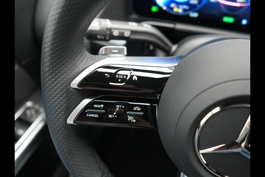 Mercedes-Benz EQA 250+ Business Line 71 kWh 190pk Dealer O.H. | Trekhaak Af Fabriek | Adaptive Cruise | 360 Camera | Sfeerverlichting | Sportstoelen & Stuur Verwarmd | Keyless | BLIS | Apple Carplay | Navigatie | DAB | Widescreen Navi |