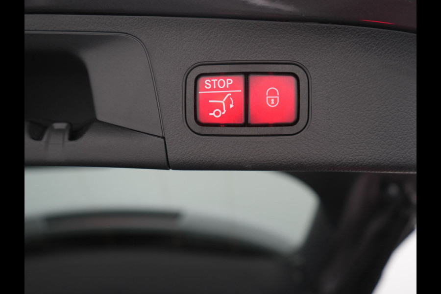 Mercedes-Benz EQA 250+ Business Line 71 kWh 190pk Dealer O.H. | Trekhaak Af Fabriek | Adaptive Cruise | 360 Camera | Sfeerverlichting | Sportstoelen & Stuur Verwarmd | Keyless | BLIS | Apple Carplay | Navigatie | DAB | Widescreen Navi |
