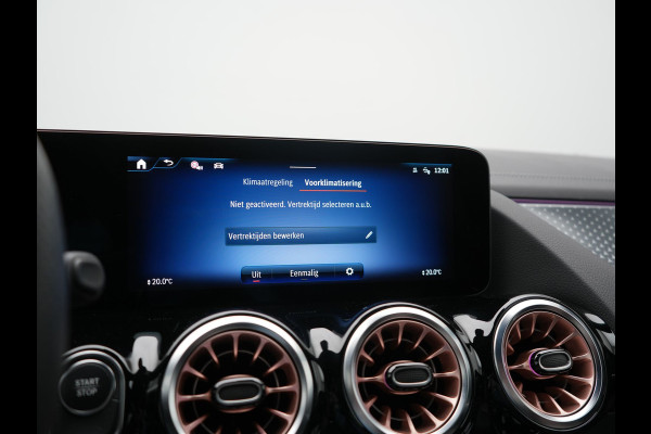 Mercedes-Benz EQA 250+ Business Line 71 kWh 190pk Dealer O.H. | Trekhaak Af Fabriek | Adaptive Cruise | 360 Camera | Sfeerverlichting | Sportstoelen & Stuur Verwarmd | Keyless | BLIS | Apple Carplay | Navigatie | DAB | Widescreen Navi |