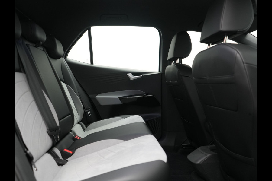 Volkswagen ID.3 Pro S 77 kWh 204pk Dealer O.H. | Stuur Verwarmd | Alcantara Sportstoelen | Apple Carplay | 19"L.M | Sfeerverlichting | Navigatie | Virtual | DAB |
