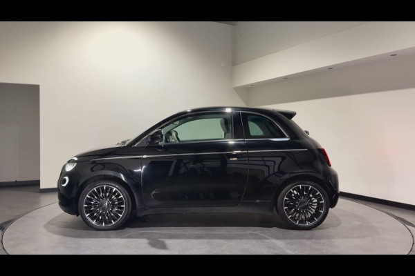 Fiat 500 La Prima 42 kWh | JBL! audio | Verwarmbare stoelen | Panorama dak | Full led |