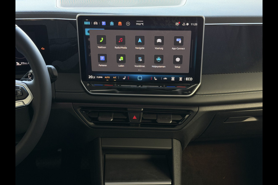 Volkswagen Tiguan 1.5 eHYBRID TREKHAAK PANORAMA STOEL/STUUR VERW CAMERA ELEK.KLEP PHEV PLUG IN HYBRID