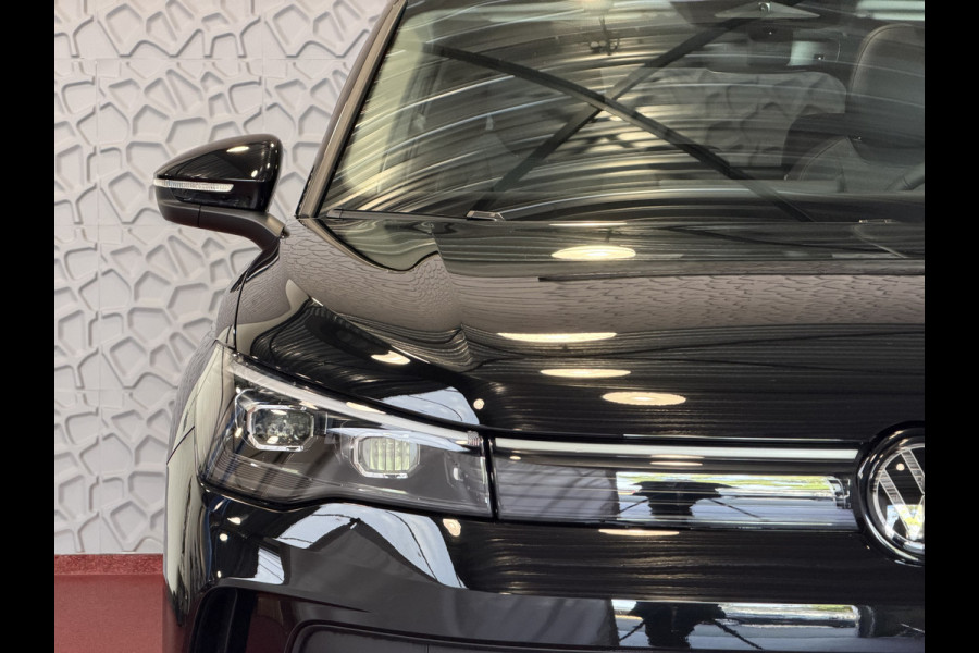 Volkswagen Tiguan 1.5 eHYBRID TREKHAAK PANORAMA STOEL/STUUR VERW CAMERA ELEK.KLEP PHEV PLUG IN HYBRID