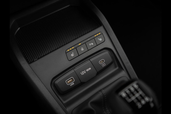 Kia Stonic 1.0 T-GDi MHEV DynamicLine ACTIEPRIJS! | Nieuwe auto uit voorraad | DIRECT LEVERBAAR | Navi. | Clima. | Parkeersensoren | Airco | Dakrails | Stoel&Stuur Verwarming