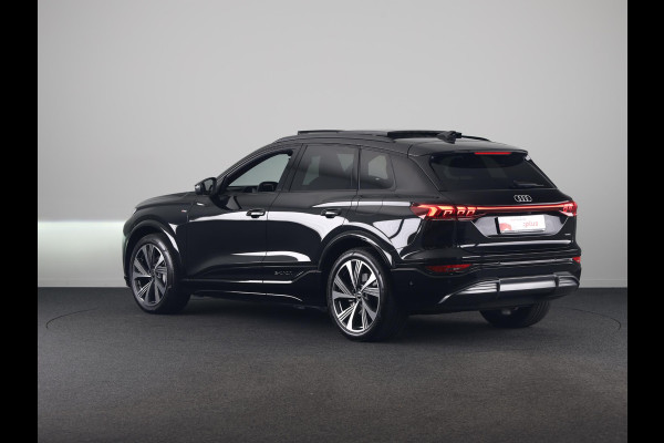 Audi Q6 e-tron S edition quattro 100 kWh 367 pk | Panoramadak | Warmtepomp | Navigatie  | Trekhaak (wegklapbaar) | Park assist | 360° camera | HUD | Passagiersscherm | Bang & Olufsen | S-Line | | Verlengde garantie