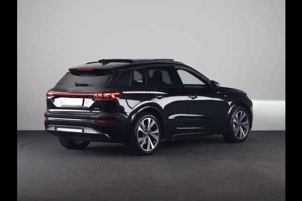 Audi Q6 e-tron S edition quattro 100 kWh 367 pk | Panoramadak | Warmtepomp | Navigatie  | Trekhaak (wegklapbaar) | Park assist | 360° camera | HUD | Passagiersscherm | Bang & Olufsen | S-Line | | Verlengde garantie