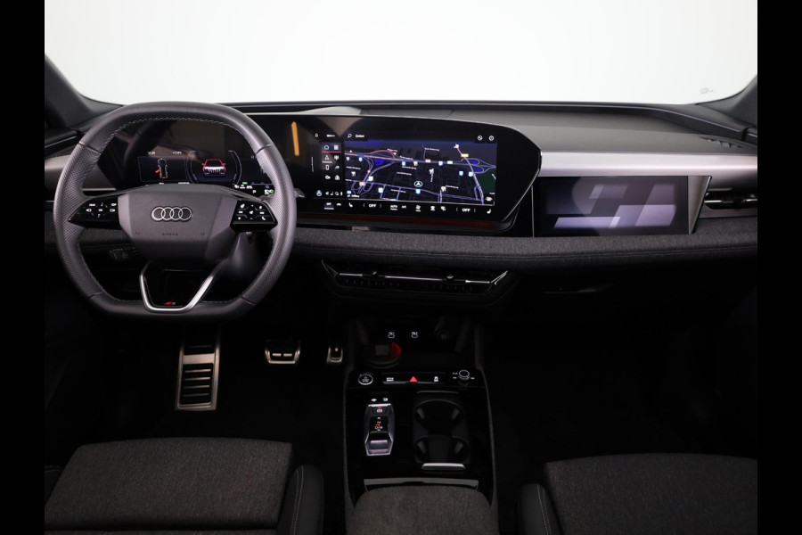 Audi Q6 e-tron S edition quattro 100 kWh 367 pk | Panoramadak | Warmtepomp | Navigatie  | Trekhaak (wegklapbaar) | Park assist | 360° camera | HUD | Passagiersscherm | Bang & Olufsen | S-Line | | Verlengde garantie