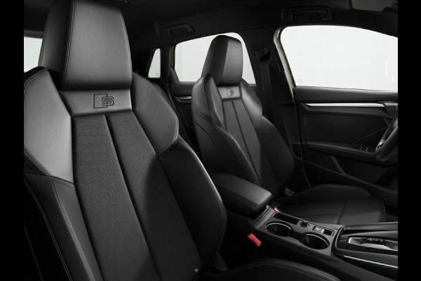 Audi A3 Sportback S edition e-hybrid 204 pk | SONOS Premium met 3D-geluid | Privacy glas | Optiekpakket zwart plus | Leder/stof bekleding |