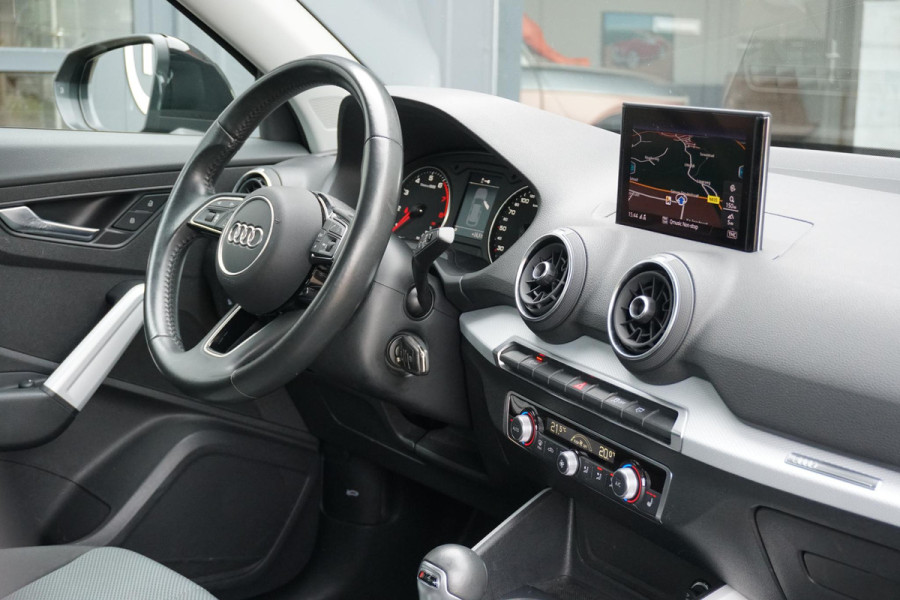 Audi Q2 35 TFSI S Edition 150pk + NAVI / LED / STOELVERWARMING / DAB