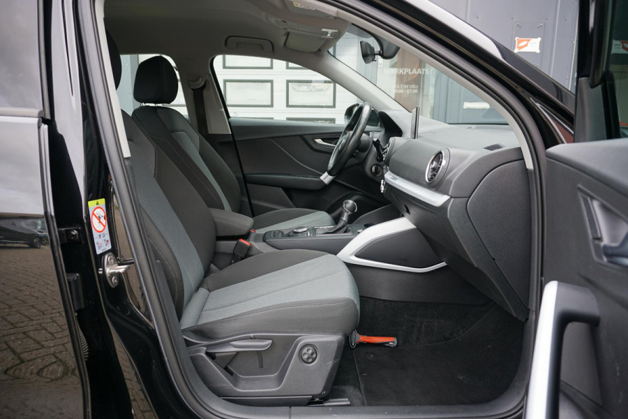 Audi Q2 35 TFSI S Edition 150pk + NAVI / LED / STOELVERWARMING / DAB