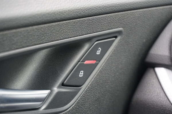 Audi Q2 35 TFSI S Edition 150pk + NAVI / LED / STOELVERWARMING / DAB