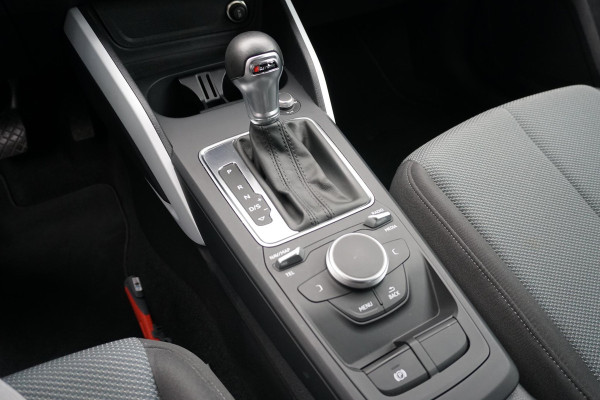 Audi Q2 35 TFSI S Edition 150pk + NAVI / LED / STOELVERWARMING / DAB