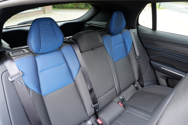 Lynk & Co 01 1.5 / INCL. FABRIEKS-GARANTIE / NAP / Zeer nette auto