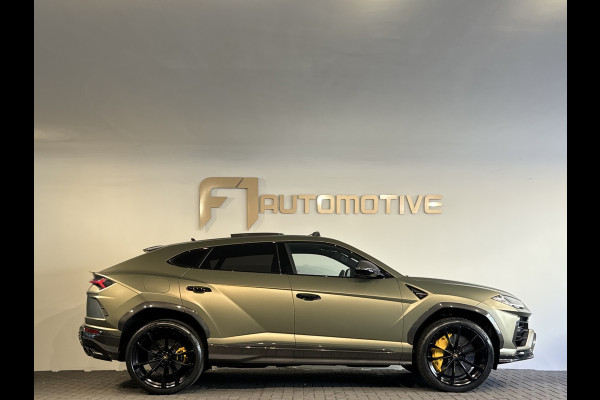 Lamborghini Urus 4.0 V8 Pano|Ceramic|Carbon|B&O 3D|Massage|Keyless