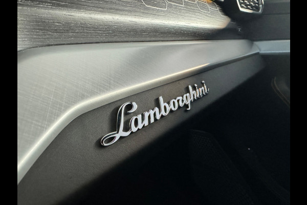Lamborghini Urus 4.0 V8 Pano|Ceramic|Carbon|B&O 3D|Massage|Keyless