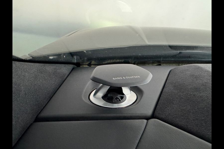 Lamborghini Urus 4.0 V8 Pano|Ceramic|Carbon|B&O 3D|Massage|Keyless