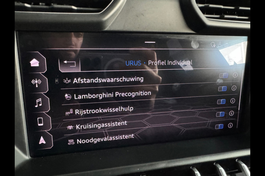 Lamborghini Urus 4.0 V8 Pano|Ceramic|Carbon|B&O 3D|Massage|Keyless