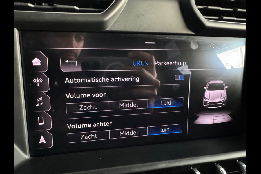Lamborghini Urus 4.0 V8 Pano|Ceramic|Carbon|B&O 3D|Massage|Keyless