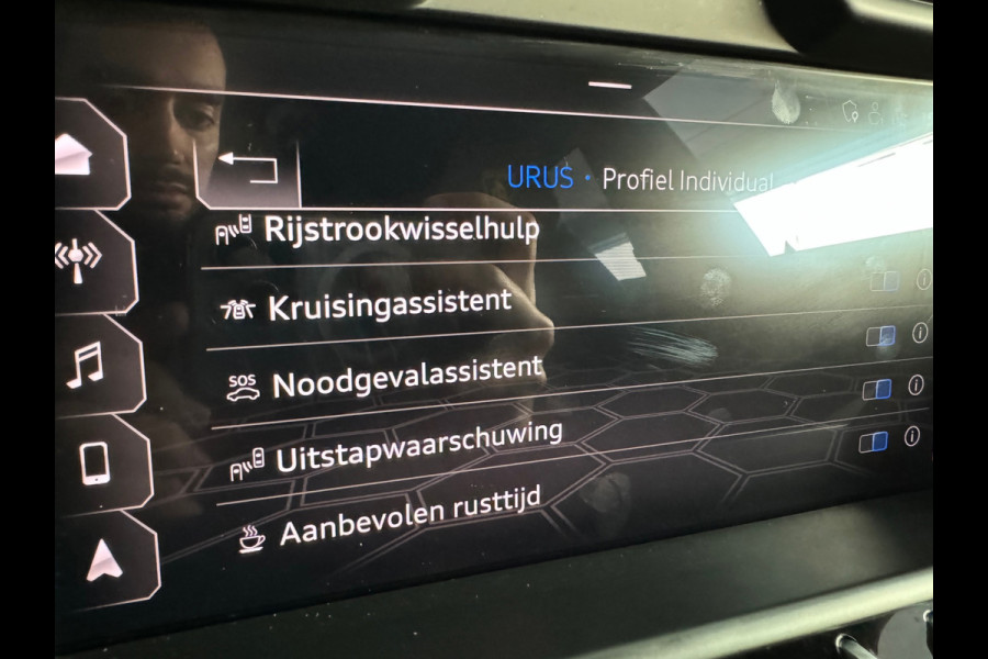 Lamborghini Urus 4.0 V8 Pano|Ceramic|Carbon|B&O 3D|Massage|Keyless