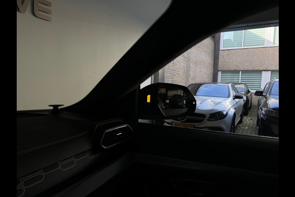 Lamborghini Urus 4.0 V8 Pano|Ceramic|Carbon|B&O 3D|Massage|Keyless