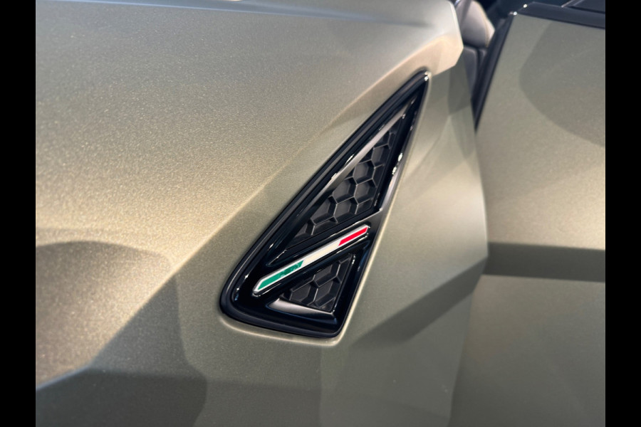 Lamborghini Urus 4.0 V8 Pano|Ceramic|Carbon|B&O 3D|Massage|Keyless
