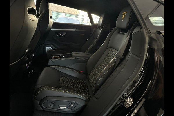 Lamborghini Urus 4.0 V8 Pano|Ceramic|Carbon|B&O 3D|Massage|Keyless
