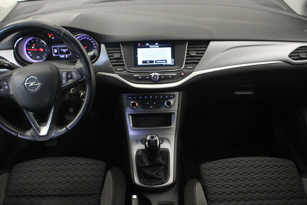 Opel Astra Sports Tourer 1.2 Business Edition