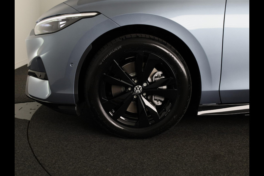 Volkswagen ID.7 Tourer Limited Edition Plus 77 kWh accu 210 kW / 286 PK V 360 Camera | Stoelverwarming | Head-up Display
