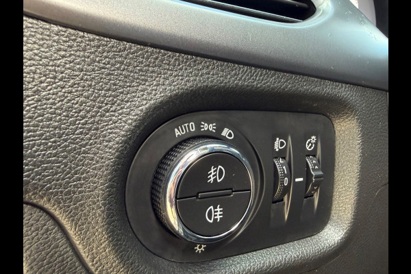 Opel Astra 1.2 Edition 131pk, NAP, 1e eigenaar, CarPlay, trekhaak, Sport stoelen